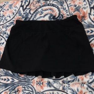 Fabletics black ruffled athletic skort medium